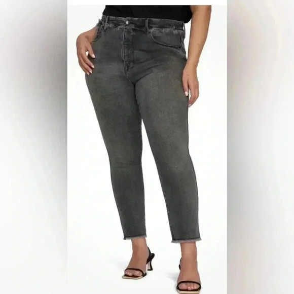 NEW NWT GOOD AMERICAN Black Good Curve Skinny Crop Denim Jeans Sz 18 Fray 207 - Picture 1 of 6